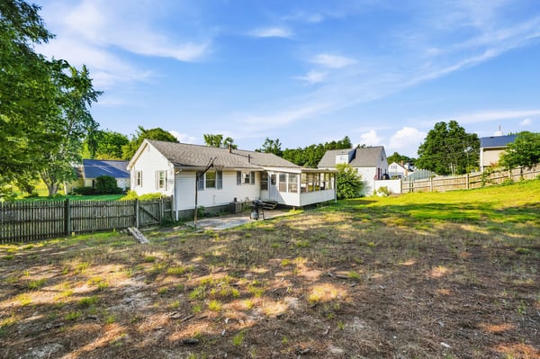 21 Carmine Rd, Nashua, NH