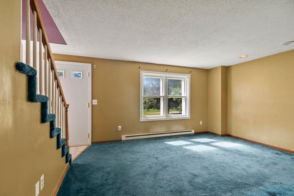 4 Maureen Circle, Londonderry, NH