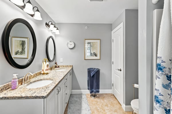 15 Tiffany Circle, Hudson, NH