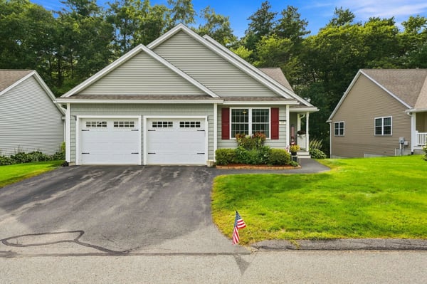 15 Tiffany Circle, Hudson, NH