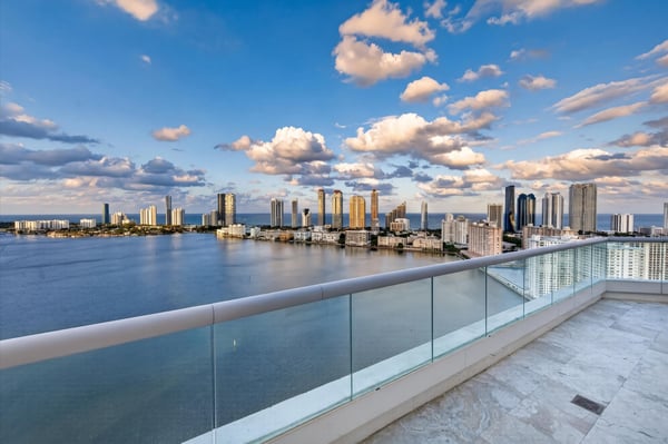 2600 Island Blvd PH-1, Aventura, FL