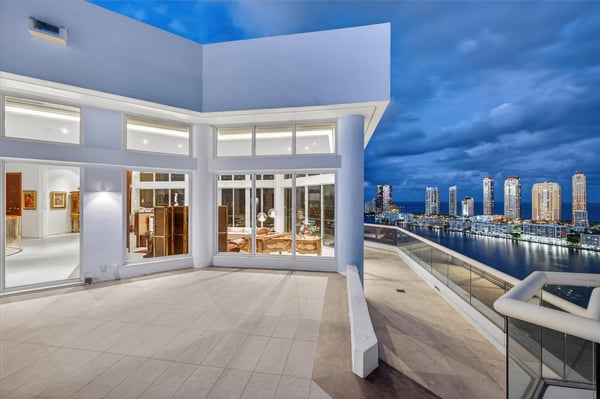 2600 Island Blvd PH-1, Aventura, FL