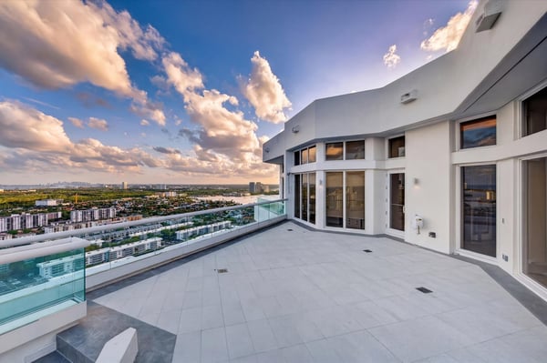 2600 Island Blvd PH-1, Aventura, FL