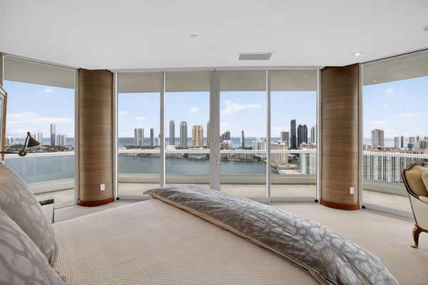 2600 Island Blvd PH-1, Aventura, FL