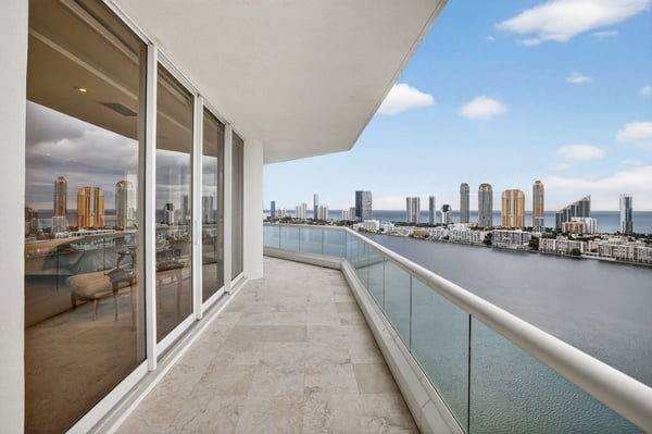 2600 Island Blvd PH-1, Aventura, FL