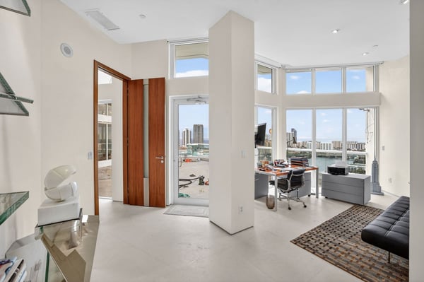 2600 Island Blvd PH-1, Aventura, FL