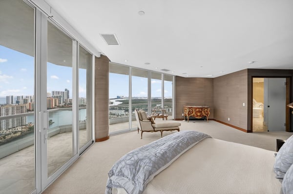 2600 Island Blvd PH-1, Aventura, FL