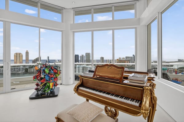 2600 Island Blvd PH-1, Aventura, FL
