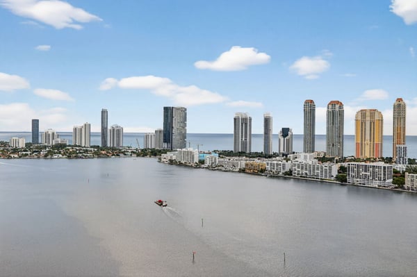 2600 Island Blvd PH-1, Aventura, FL