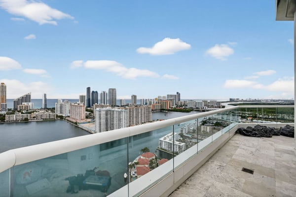 2600 Island Blvd PH-1, Aventura, FL