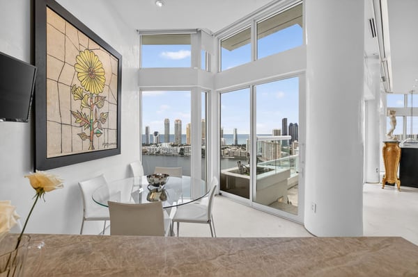 2600 Island Blvd PH-1, Aventura, FL