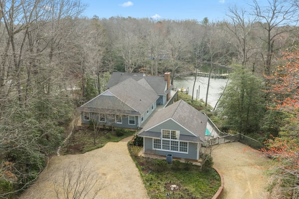 593 Glebe Road, Irvington, VA