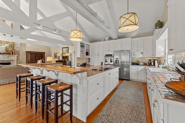 593 Glebe Road, Irvington, VA