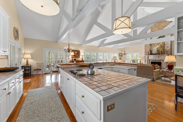593 Glebe Road, Irvington, VA