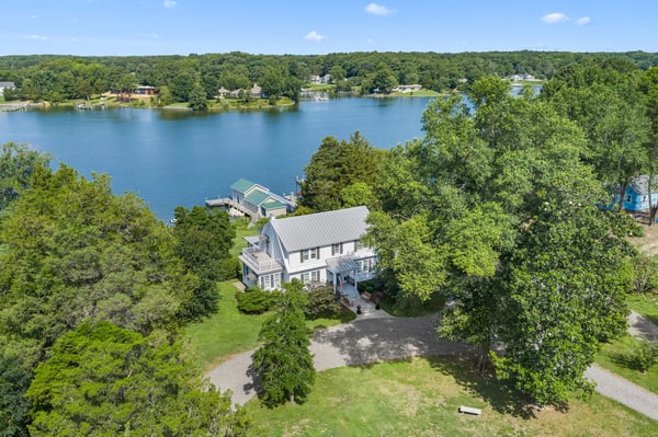 792 King Carter Drive, Irvington, VA