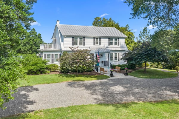 792 King Carter Drive, Irvington, VA