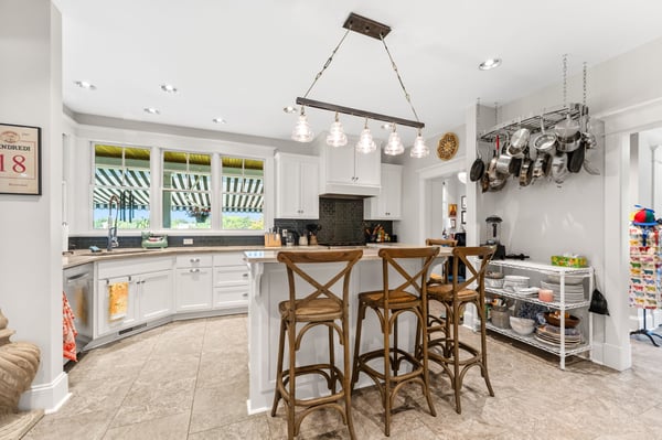 792 King Carter Drive, Irvington, VA