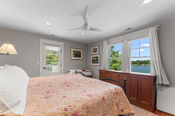 792 King Carter Drive, Irvington, VA