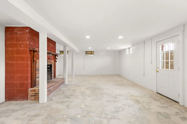 13226 Richmond Road, Warsaw, VA