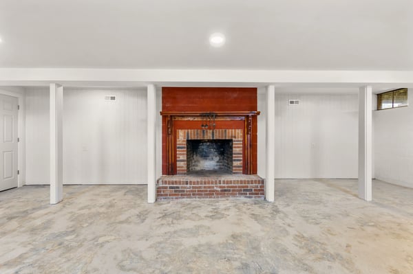 13226 Richmond Road, Warsaw, VA