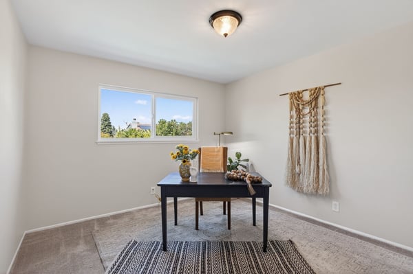 1121 Modesto Avenue, Camarillo, CA