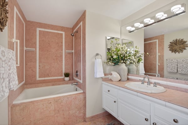 1121 Modesto Avenue, Camarillo, CA