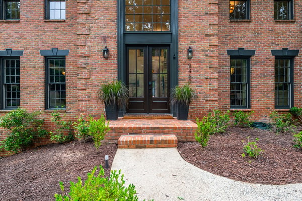 9460 Mistwater Close, Roswell, GA