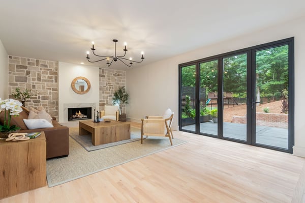 9460 Mistwater Close, Roswell, GA