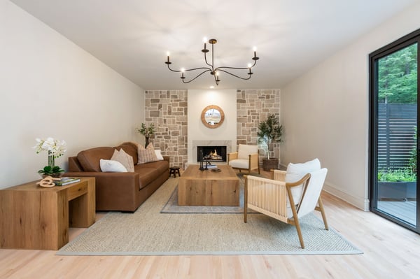 9460 Mistwater Close, Roswell, GA