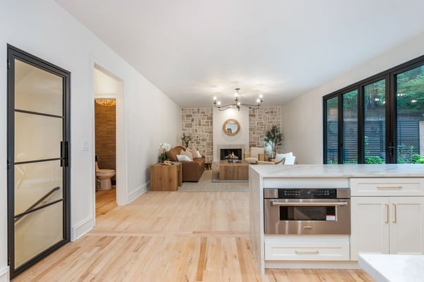 9460 Mistwater Close, Roswell, GA