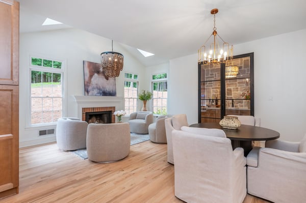 9460 Mistwater Close, Roswell, GA