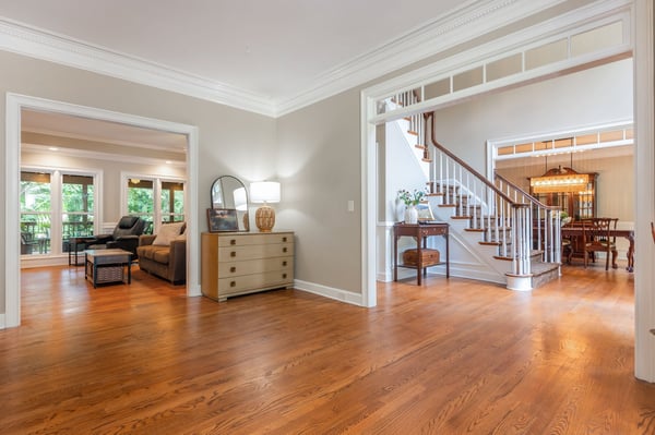 2865 Stoneglen Close, Roswell, GA