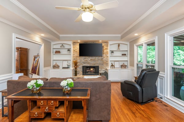 2865 Stoneglen Close, Roswell, GA