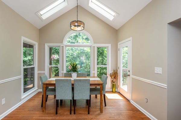 2865 Stoneglen Close, Roswell, GA