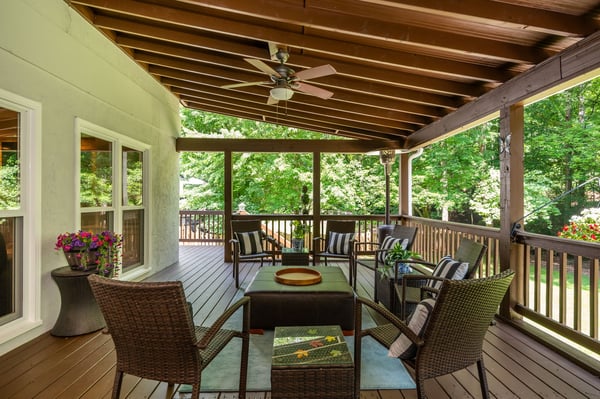 2865 Stoneglen Close, Roswell, GA