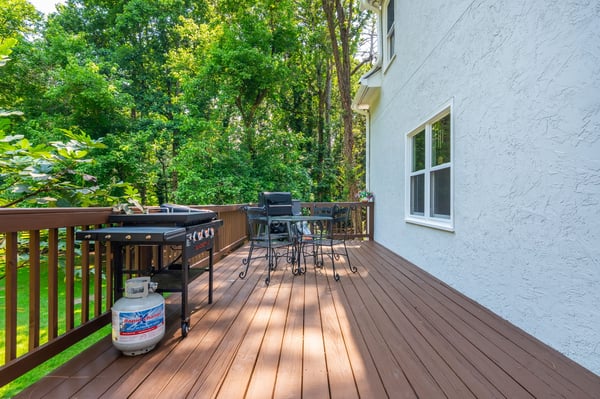 2865 Stoneglen Close, Roswell, GA