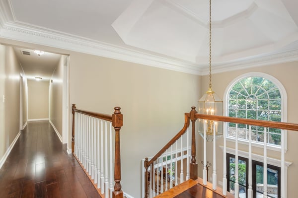 2865 Stoneglen Close, Roswell, GA