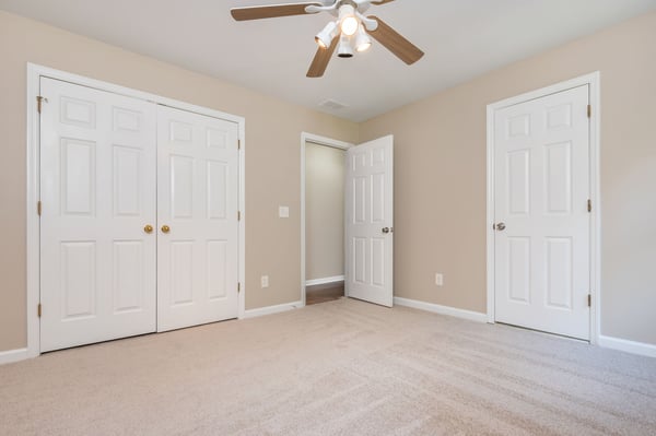 2865 Stoneglen Close, Roswell, GA