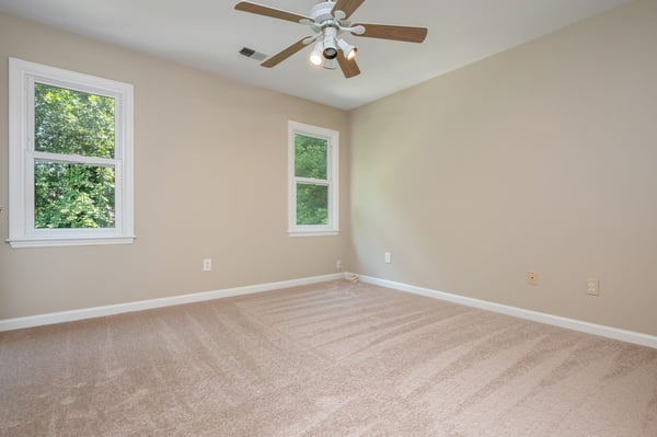 2865 Stoneglen Close, Roswell, GA