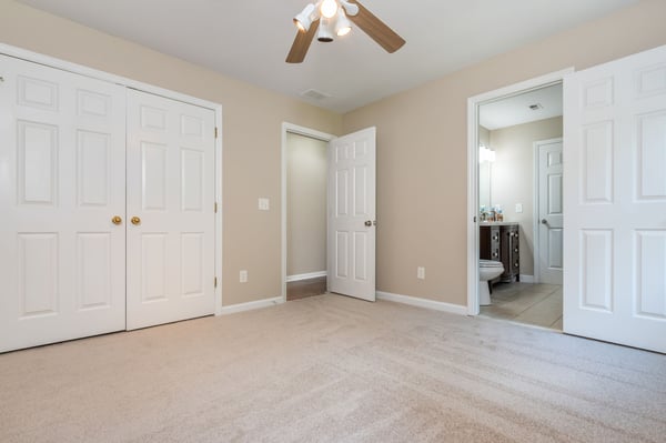 2865 Stoneglen Close, Roswell, GA