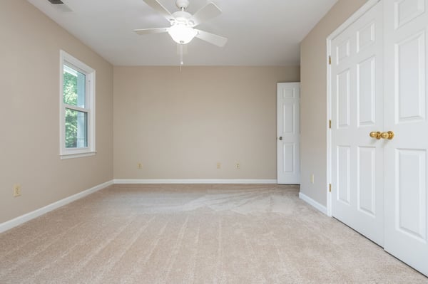2865 Stoneglen Close, Roswell, GA