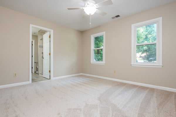 2865 Stoneglen Close, Roswell, GA