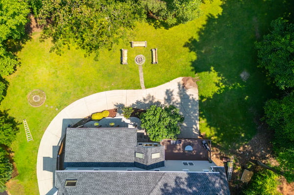 2865 Stoneglen Close, Roswell, GA