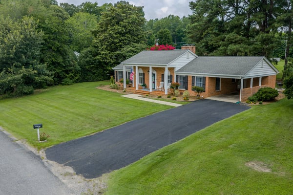 42 Venable Dr, Kilmarnock, VA