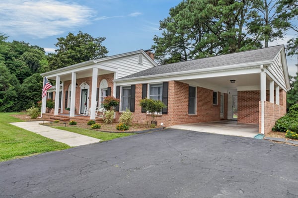 42 Venable Dr, Kilmarnock, VA