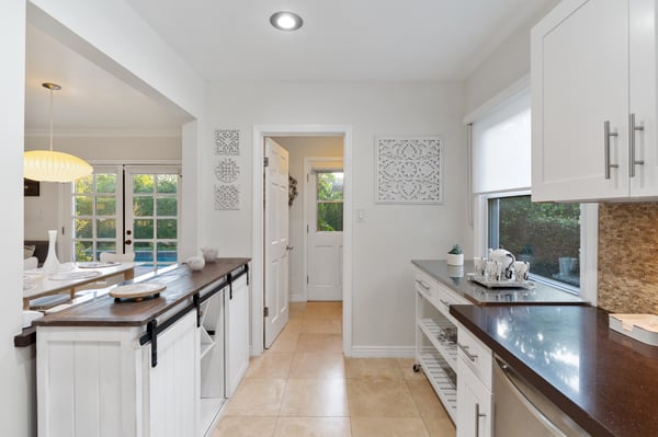 6115 Van Noord Avenue, Valley Glen, CA