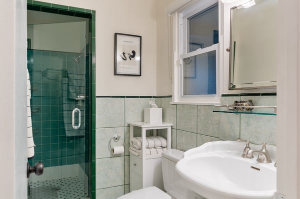 6115 Van Noord Avenue, Valley Glen, CA