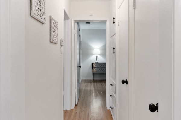 6115 Van Noord Avenue, Valley Glen, CA