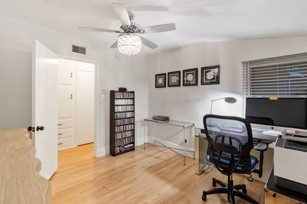 6115 Van Noord Avenue, Valley Glen, CA