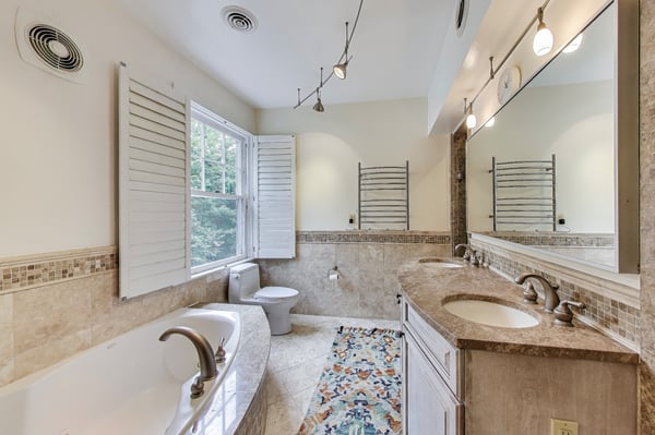 Primary En Suite Bath with Dual Vanities
